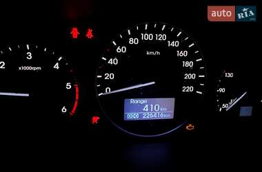 Грузопассажирский фургон Hyundai H-1 2015 в 