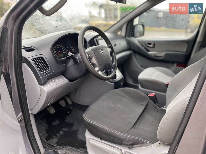 Минивэн Hyundai H-1 2010 в Василькове