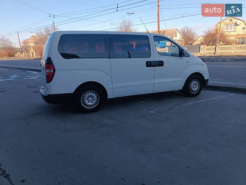 Вантажний фургон Hyundai H-1 2009 в Білій Церкві