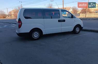Вантажний фургон Hyundai H-1 2009 в 