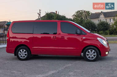 Минивэн Hyundai H-1 2010 в 