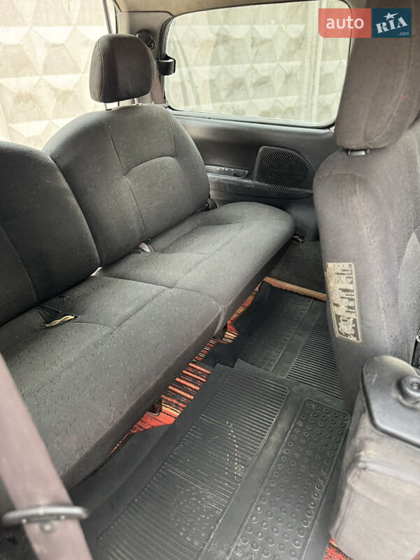 Мінівен Hyundai H-1 2004 в Броварах