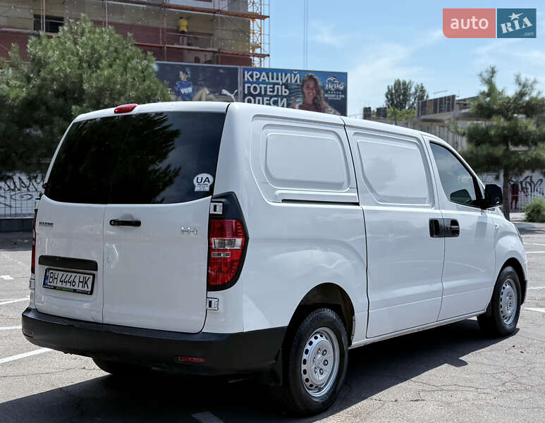 Грузовой фургон Hyundai H-1 2013 в Одессе