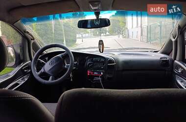 Грузовой фургон Hyundai H-1 2001 в 