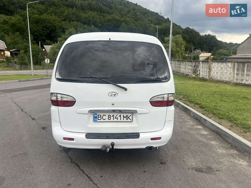 Минивэн Hyundai H-1 2006 в Сколе