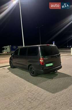 Минивэн Hyundai H-1 2008 в 