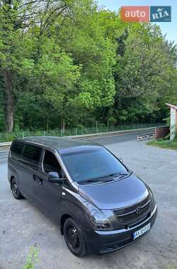 Минивэн Hyundai H-1 2008 в 