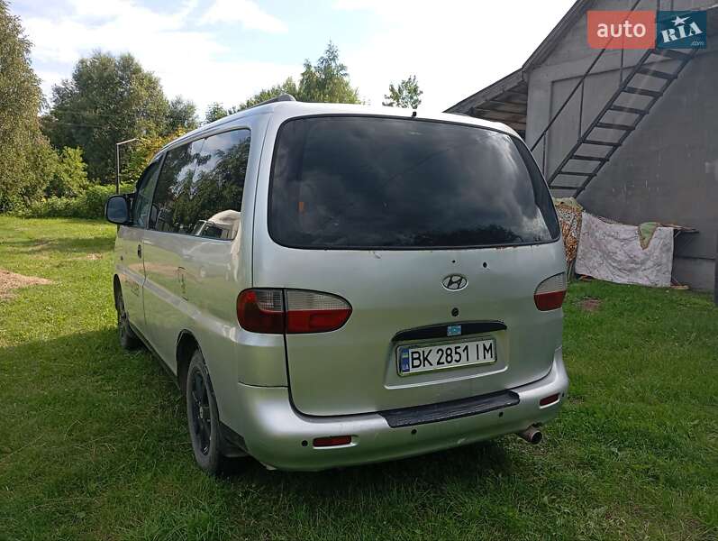 Минивэн Hyundai H-1 1998 в Ратным фото 3 Минивэн Hyundai H-1 1998 в Ратным