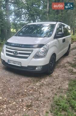 Грузопассажирский фургон Hyundai H-1 2015 в Обухове