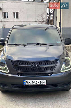 Минивэн Hyundai H-1 2008 в 