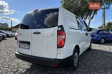 Грузопассажирский фургон Hyundai H-1 2011 в 