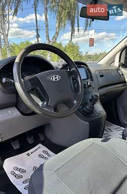 Грузопассажирский фургон Hyundai H-1 2011 в 