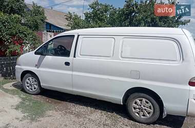 Грузовой фургон Hyundai H-1 2007 в 