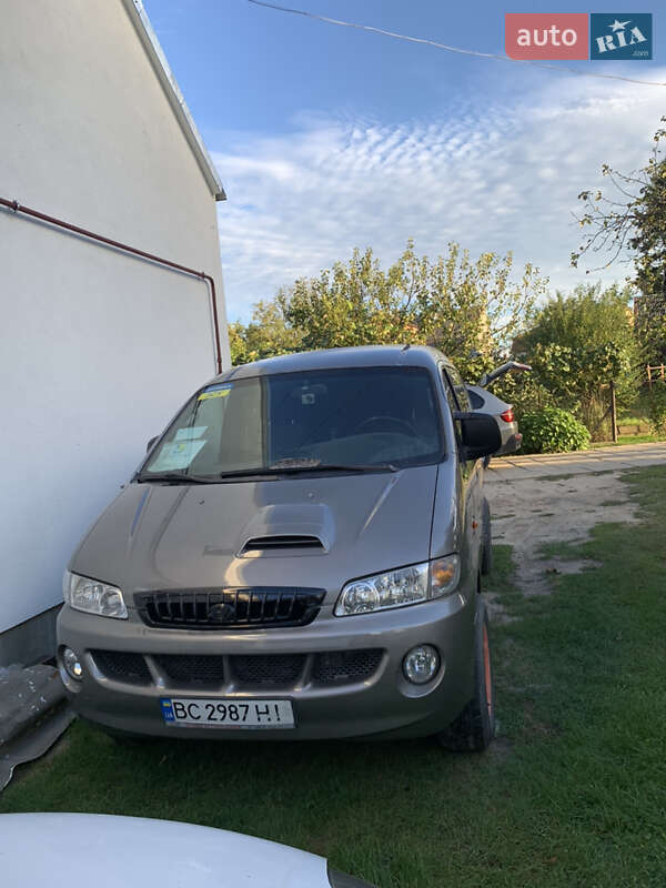 Минивэн Hyundai H-1 2005 в Львове