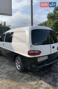 Вантажний фургон Hyundai H-1 1999 в 