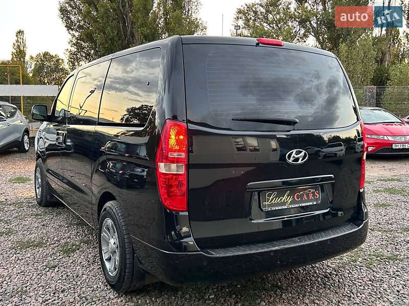 Минивэн Hyundai H-1 2012 в Одессе