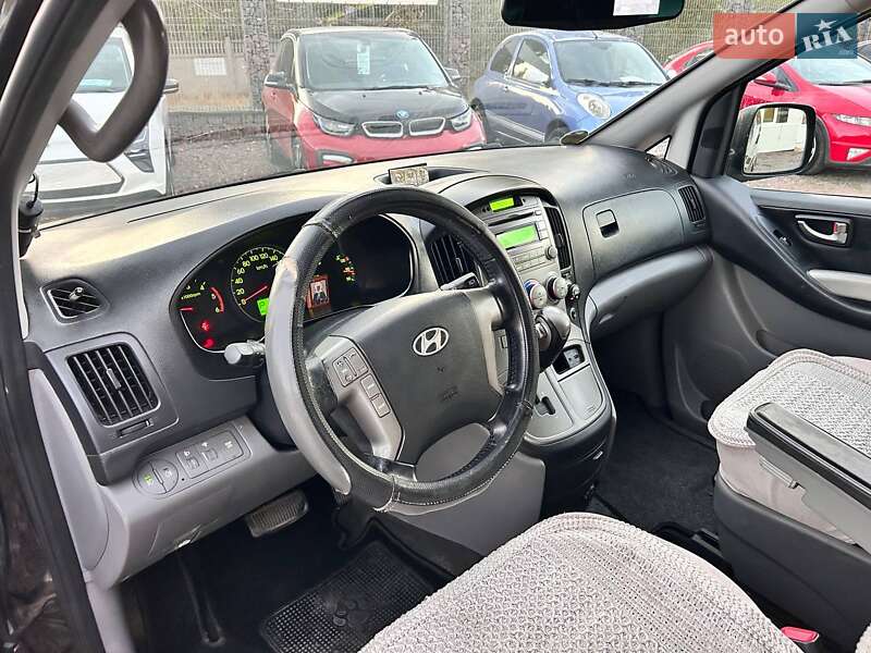 Минивэн Hyundai H-1 2012 в Одессе