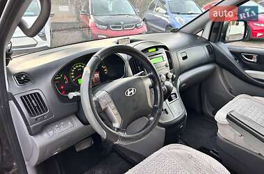 Минивэн Hyundai H-1 2012 в 