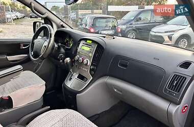 Минивэн Hyundai H-1 2012 в 