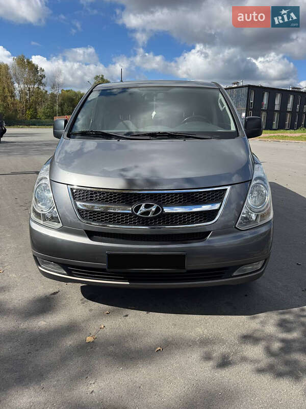 Минивэн Hyundai H-1 2010 в Чернигове