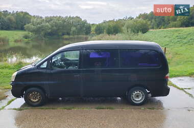 Минивэн Hyundai H-1 2005 в 