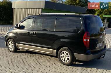 Минивэн Hyundai H-1 2008 в 