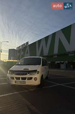 Минивэн Hyundai H-1 2006 в 