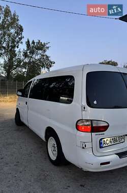 Минивэн Hyundai H-1 2006 в 