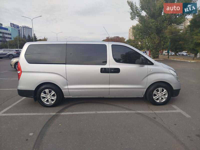Минивэн Hyundai H-1 2008 в Одессе