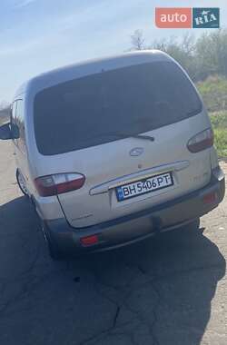 Минивэн Hyundai H-1 2005 в 