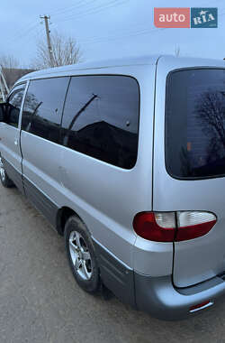 Мінівен Hyundai H-1 1999 в 