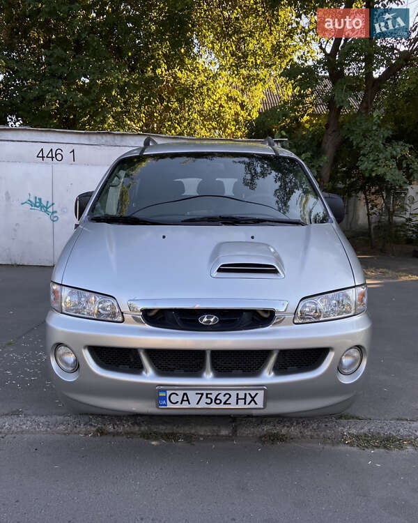 Мінівен Hyundai H-1 2002 в Одесі
