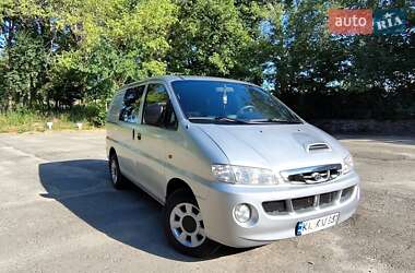 Минивэн Hyundai H-1 2005 в 