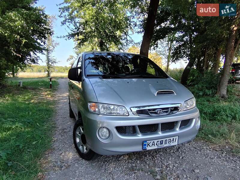 Минивэн Hyundai H-1 2005 в Киеве