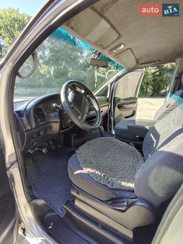 Минивэн Hyundai H-1 2005 в Киеве