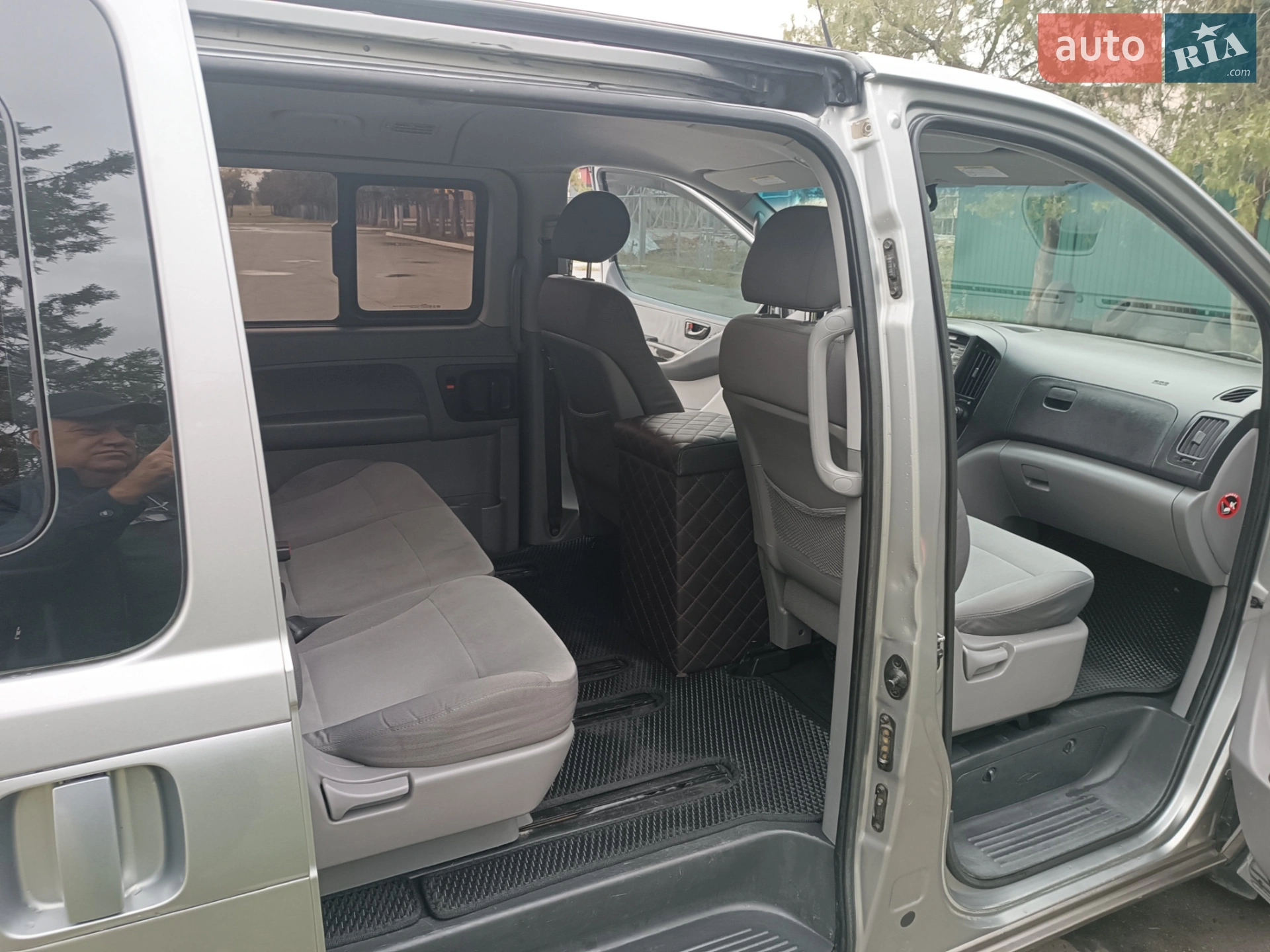2010 Hyundai Starex (H-1) - мініатюра 4