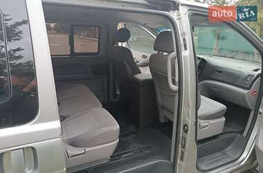Минивэн Hyundai H-1 2010 в 