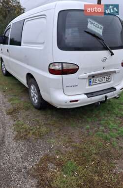 Грузовой фургон Hyundai H-1 2006 в 