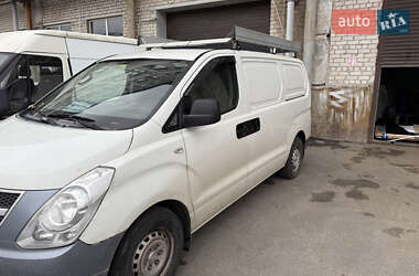 Вантажний фургон Hyundai H-1 2010 в 