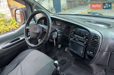Вантажний фургон Hyundai H-1 2006 в 