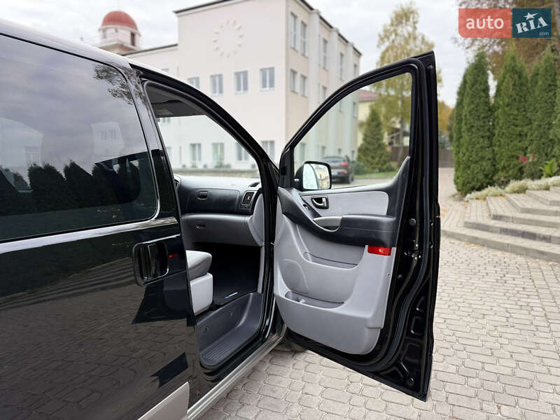 Мінівен Hyundai H-1 2016 в Тернополі