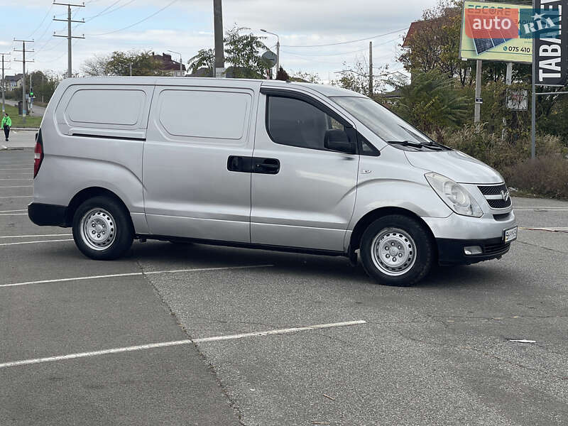 Грузовой фургон Hyundai H-1 2008 в Одессе