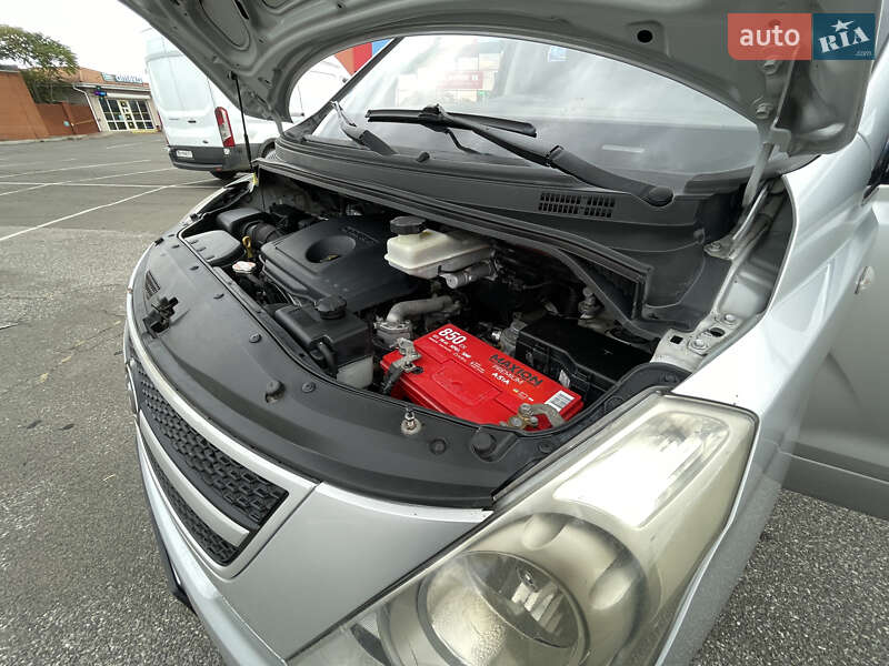 Грузовой фургон Hyundai H-1 2008 в Одессе