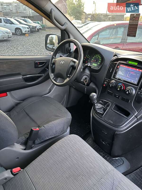 Минивэн Hyundai H-1 2011 в Смеле фото 17 Минивэн Hyundai H-1 2011 в Смеле