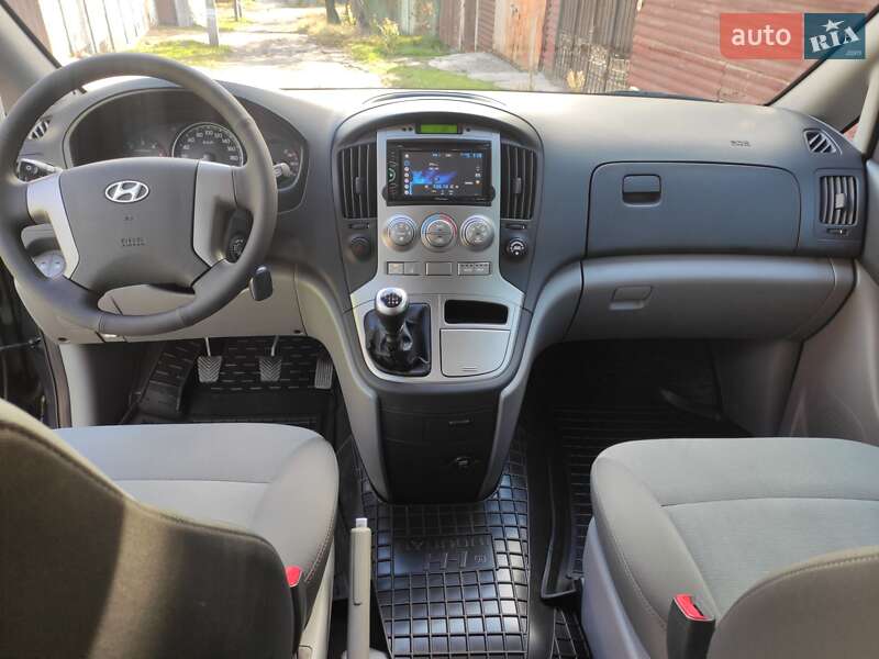 Мінівен Hyundai H-1 2014 в Запоріжжі фото 13 Мінівен Hyundai H-1 2014 в Запоріжжі