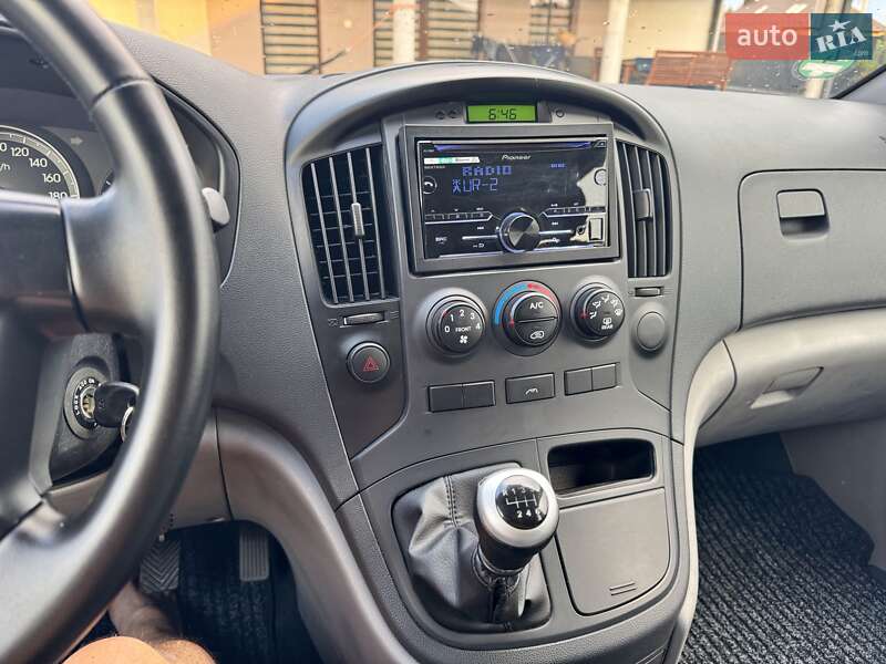 Минивэн Hyundai H-1 2011 в Ковеле