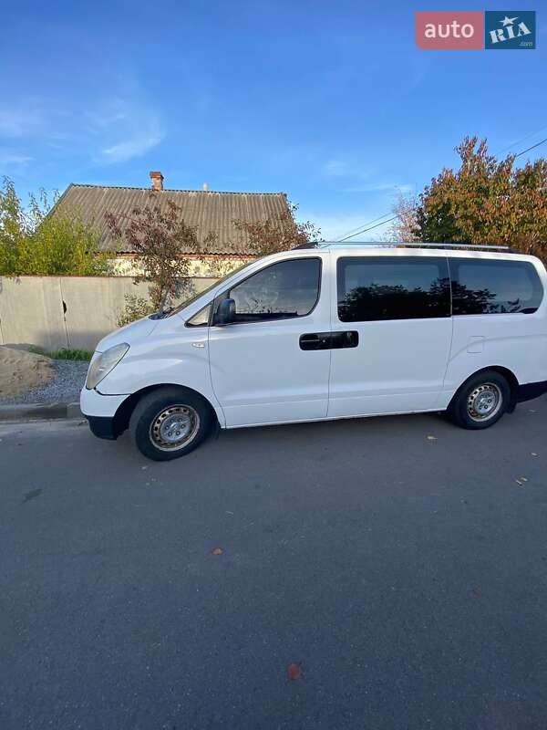 Мінівен Hyundai H-1 2008 в Дніпрі фото 3 Мінівен Hyundai H-1 2008 в Дніпрі