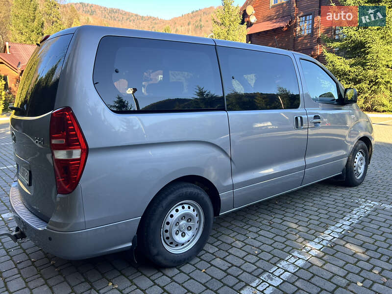 Мінівен Hyundai H-1 2011 в Тернополі