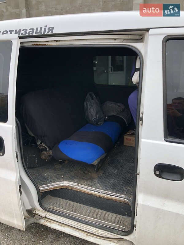 Минивэн Hyundai H-1 2002 в Черноморске фото 8 Минивэн Hyundai H-1 2002 в Черноморске