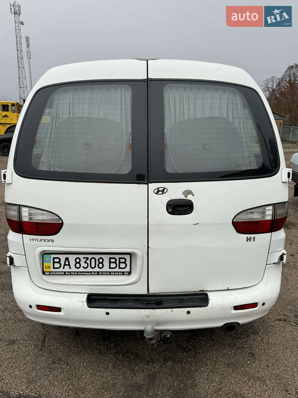 Мінівен Hyundai H-1 2004 в Кропивницькому